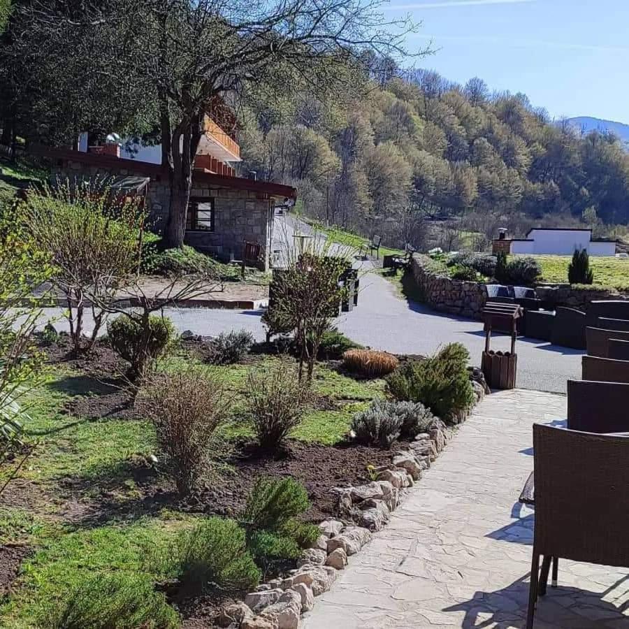 B&B Zlatna Nit Bosanska Krupa Bagian luar foto
