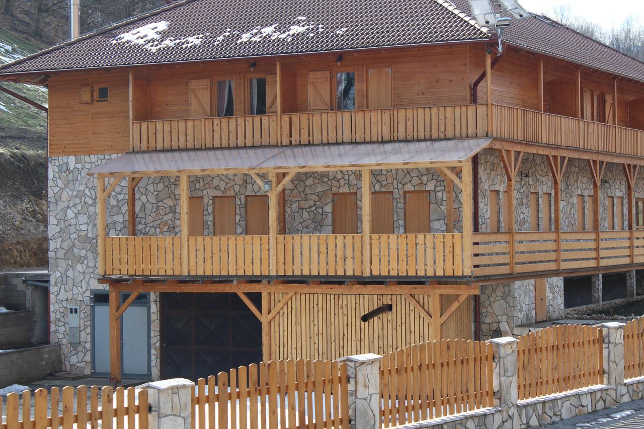 B&B Zlatna Nit Bosanska Krupa Bagian luar foto