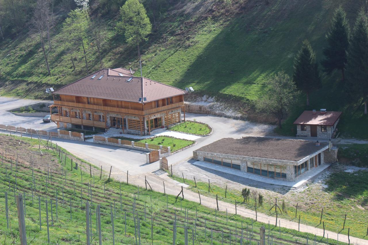 B&B Zlatna Nit Bosanska Krupa Bagian luar foto