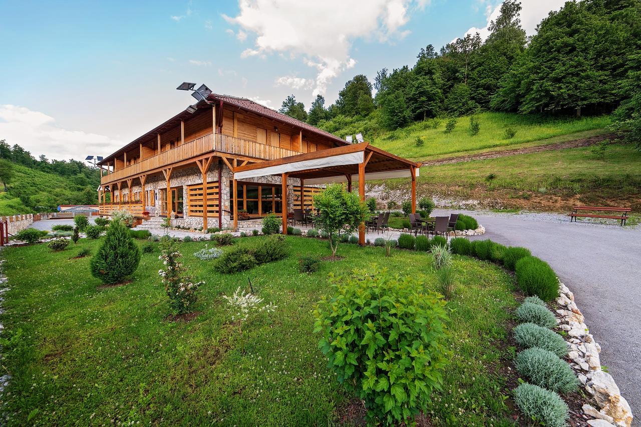 B&B Zlatna Nit Bosanska Krupa Bagian luar foto